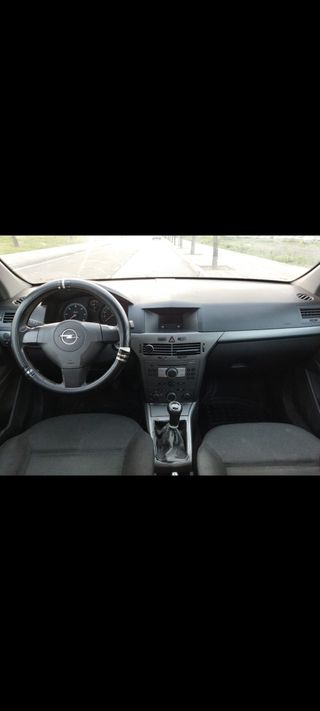Opel Astra 2004