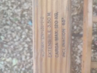 Escalera de madera extensible