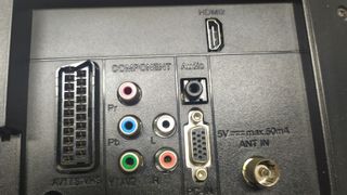 TV Grundig 22 LED HD T2 12V