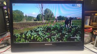 TV Grundig 22 LED HD T2 12V