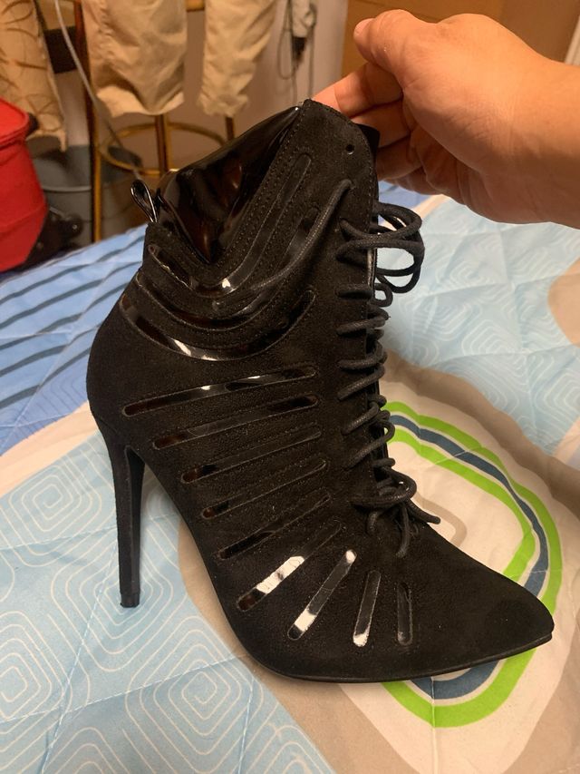 Botas de tacón negras talla 37 sin usar