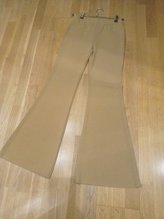 Pantalón vestir campana beige