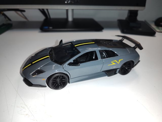 Lamborghini Murcielago LP670-4 SV Scala 1:24