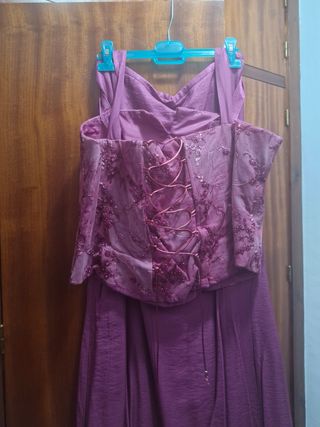Vestido de fiesta morado y rosa