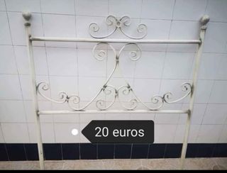 Cabecero juvenil de metal blanco