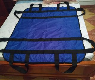 Ayuda para mover enfermos en cama