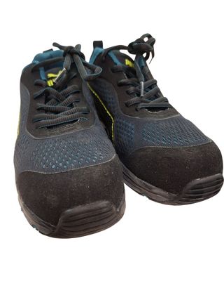 Zapatos de trabajo.