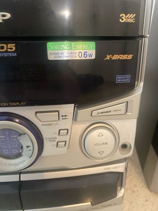 Radio Cassette Sharp con 2 Altavoces