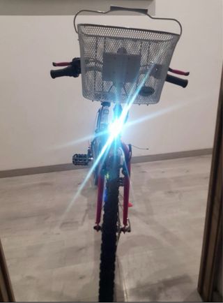 Bicicleta niña aro 24 casi nueva