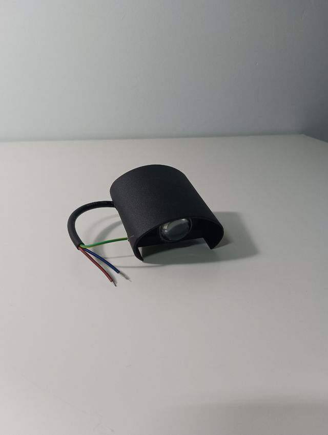 Aplique de pared LED negro ¡Negociable!