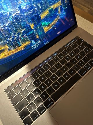 MacBook Pro 16 2019 Plata