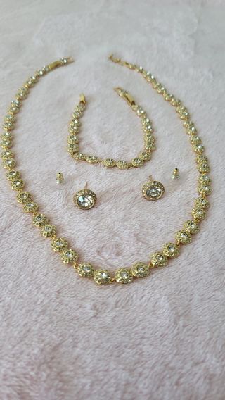 Juego de Joyas Swarovski Perlas y Oro