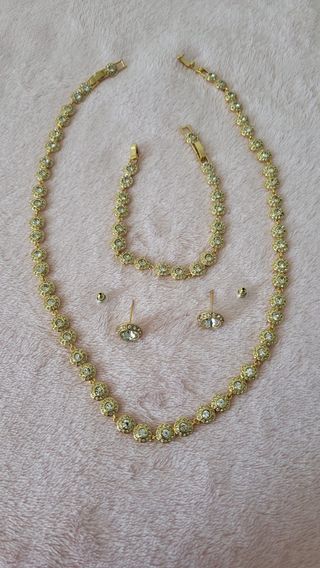 Juego de Joyas Swarovski Perlas y Oro