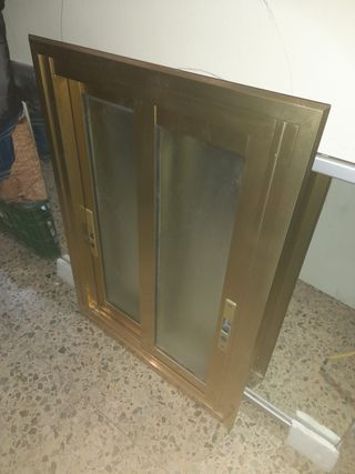 Ventana de aluminio