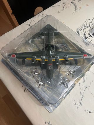 Maqueta Avión Militar Escala 1:72