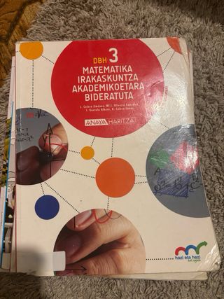 3 libros de matematicas, del tema 1 al 15.