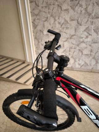 Bicicleta BH 14 Negra y Roja
