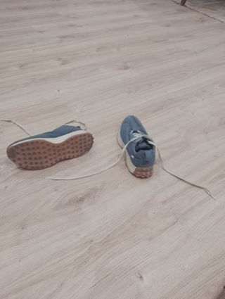  Sneakers azul celeste en tendencia – comodidad.