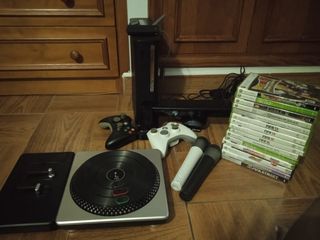 Xbox 360 + Kinect + 2 Mandos + DJ + lips 