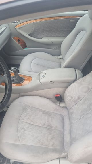 Mercedes-Benz  CLK 2004