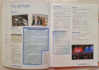 New Streetwise Intermediate.Student's Book +Workb