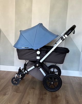 Carrito Bugaboo Camaleon con patinete