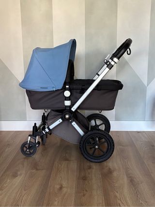 Carrito Bugaboo Camaleon con patinete