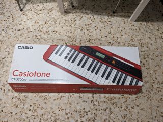 Teclado Casio CT-S200RD Rojo