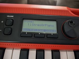 Teclado Casio CT-S200RD Rojo
