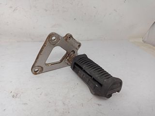 Estribera Delantera Izquierda Con Soporte Suzuki G