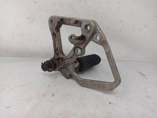 Estribera Delantera Derecha Con Soporte Honda Cbr