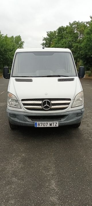 Mercedes-Benz Sprinter 2012