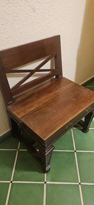 Sillónes de madera estilo Art Decó, 3 unidades.