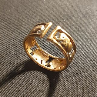 Anillo dorado con elefantes. - Ref 1909252224