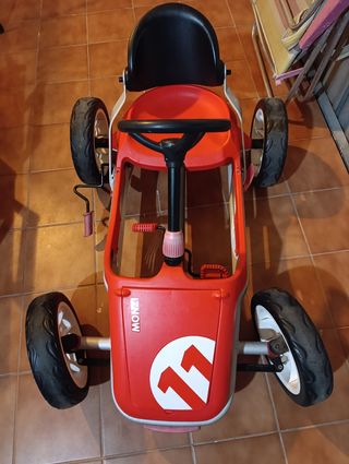 Coche a pedales Monzi rojo de 3 a7 años