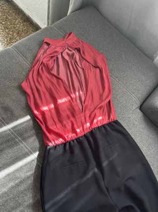 Mono Zara Negro y Rojo