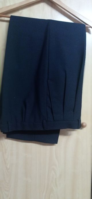Traje Negro Elegante Hombre
