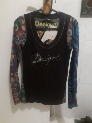 Camiseta Desigual Manga Larga Estampada