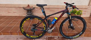 Bicicleta MTB Carbono 29 Rígida.