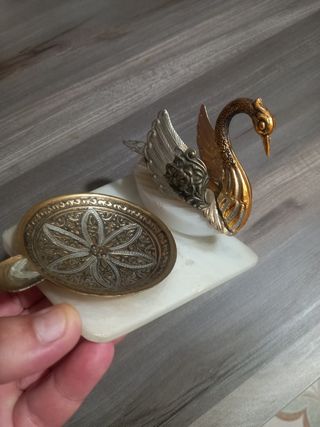 Cenicero laton  antiguo cisne