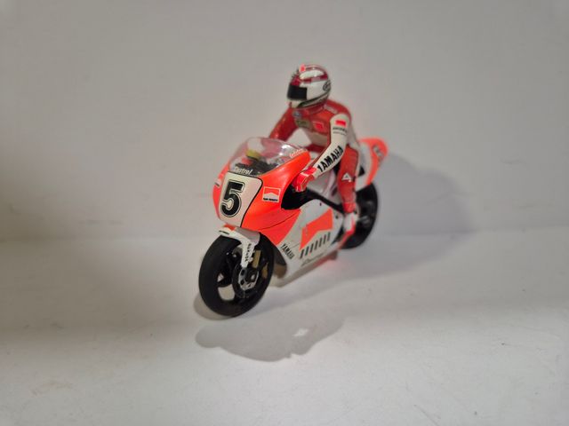 Yamaha 500 Luca Cadalora 1/24 onyx