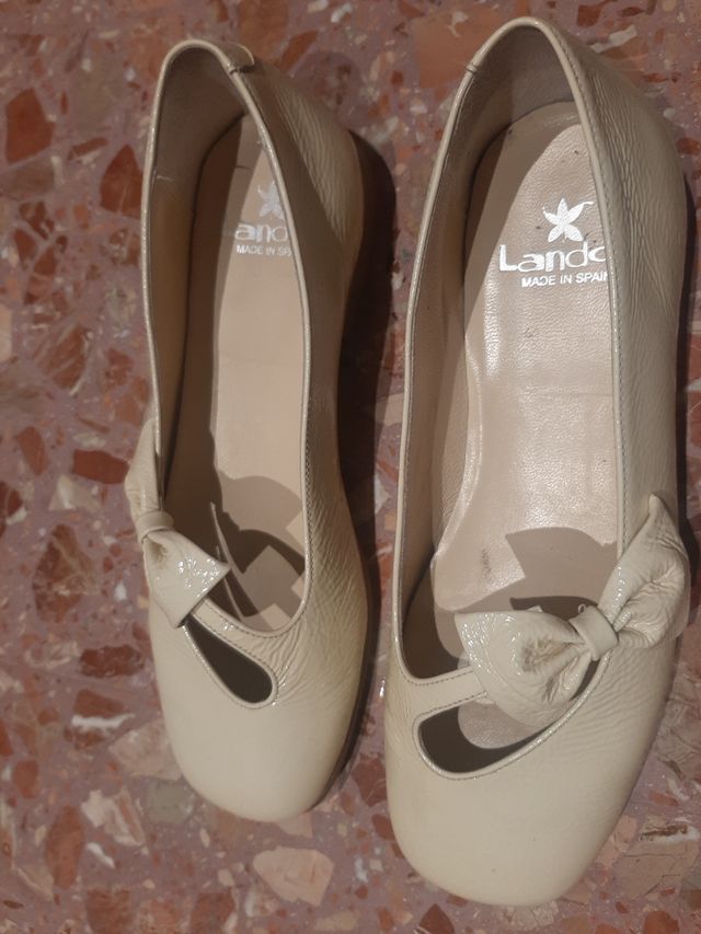 Zapatos Landa niña comunión beige lazo