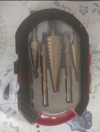 Juego Brocas Escalonadas Doradas