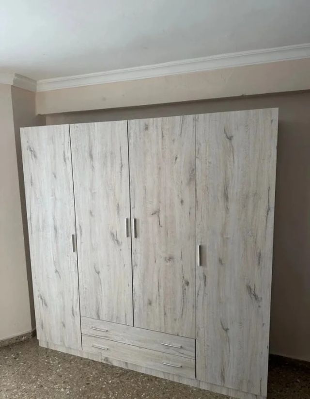 Guarda-roupas de madeira - 3 cores