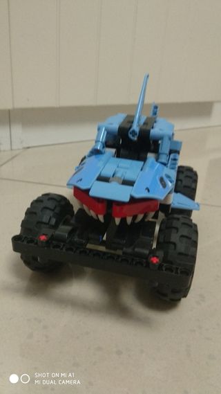 Lego Shark Monster Truck 42134