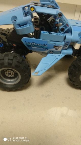 Lego Shark Monster Truck 42134