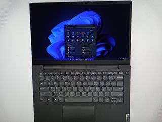 Portátil Lenovo V15 G4 IRU Intel Core i5 16GB RAM