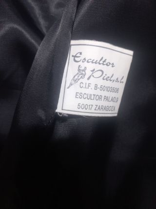 Chaqueta de Piel Negra