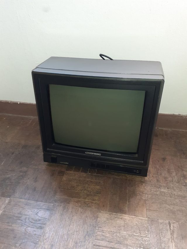 Televisor Grundig 14 1988 funciona.ver