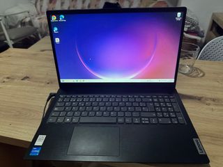 Portátil Lenovo i5 8GB RAM 512GB SSD 15.6
